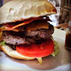 Una foto de Hamburguesa completa