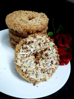 મલાઈ ઘેવર (Malai Ghevar Recipe In Gujarati) રેસીપી મુખ્ય ફોટો