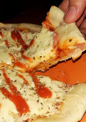 Foto resep Pizza Teflon Crispy (Terigu Kunci Biru)
