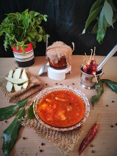 ગોળ કેરીનું અથાણું (Mango Sweet Pickle Recipe In Gujarati) રેસીપી મુખ્ય ફોટો