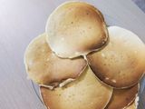 Panqueques americanos con jugo de limón
