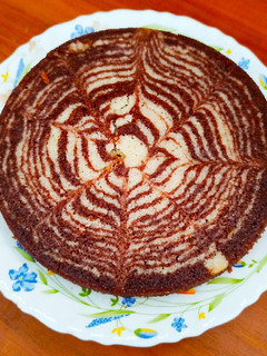 सूजी मार्बल केक (Suji marble cake recipe in hindi) रेसिपी मुख्य फोटो