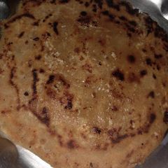 A picture of Aloo ka paratha.