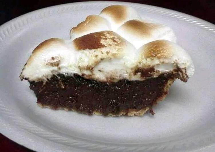 Step-by-Step Guide to Prepare Favorite S&#39;mores Pie