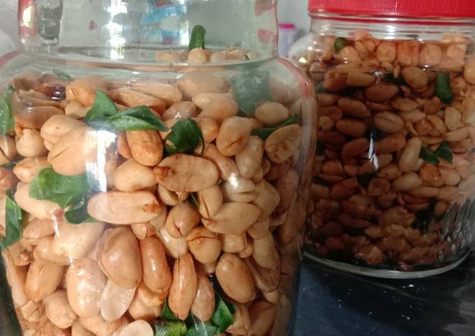 Cara membuat Kacang Bawang Daun Jeruk Cara membuat Kacang Bawang Daun Jeruk
