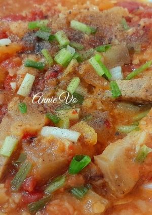 Hình của món Ba rọi rim cà chua.