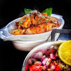 A picture of Chicken & Mushroom Pathia.