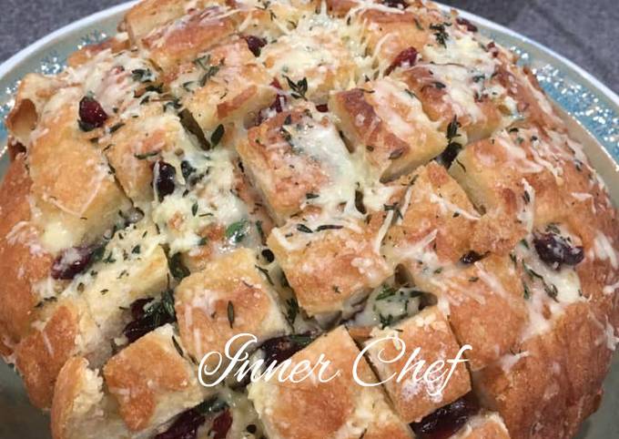 Recipe of Quick Gruyere Pull-Apart Bread