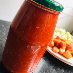 A picture of Pomodoro Sauce.