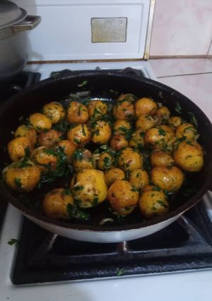 Una foto de Papas Colombianas con Cebolla y Ajo