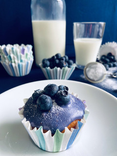 A picture of Blueberry and Lemon Muffins!! 🫐🍋.