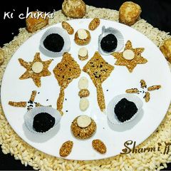 A picture of Til ki chikki.
