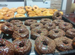 Una foto de Donuts fáciles y gran cantidad