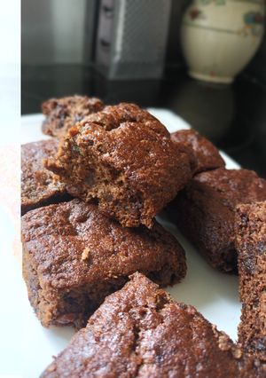 A picture of Spicy rye banana bread.