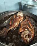 Pescado Frito a la cruz (con ensalada)