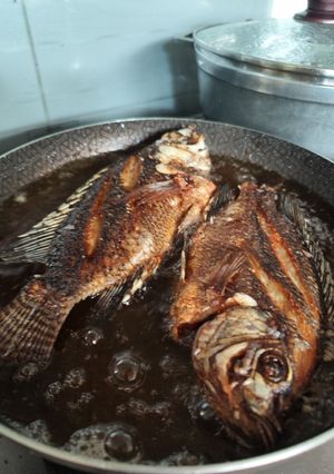 A picture of Fried Fish a la Cruz (with Salad).