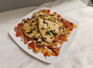 Foto di Scaloppine di tacchino al basilicocon pomodorini