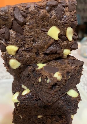 A picture of Nutty Brownie.