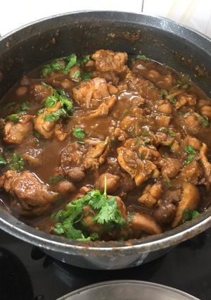 A picture of Amritsari Chole Chicken.