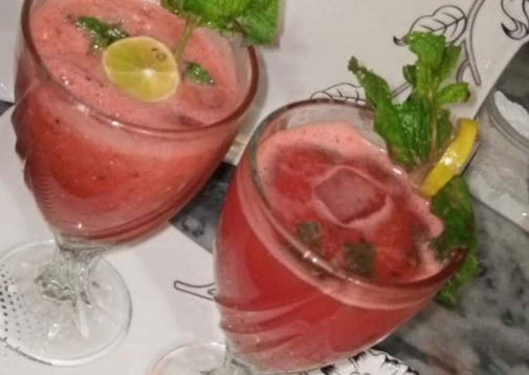 How to Make Super Quick Homemade Watermelon Mojito????????