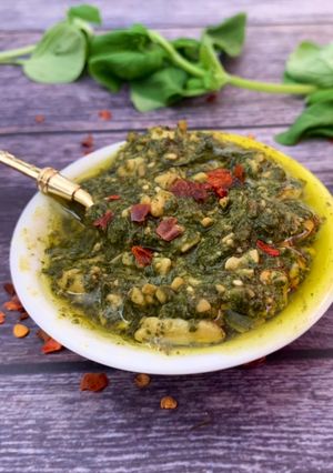 A picture of Thai green pesto.