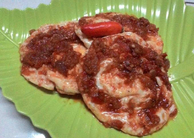 Telur Ceplok Bumbu Bali