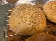 A picture of sesame seed hamburger