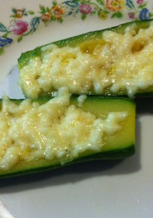 Una foto de Calabacitas con elote y panela