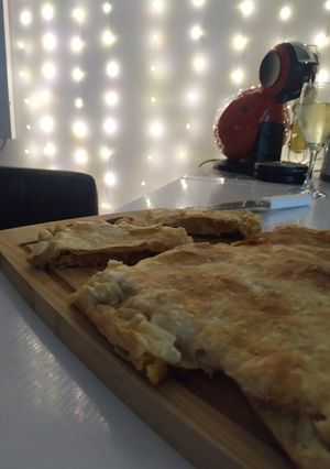 Una foto de Torta de atún rápida y fácil
