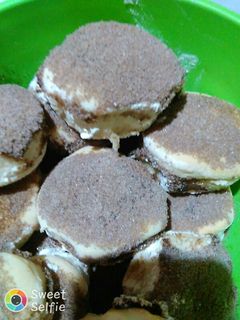 Una foto de Tortitas negras fácil y económicas