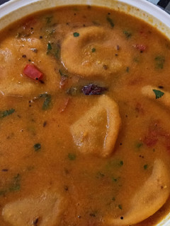 आलू मसाला दाल ढोकली(aloo masala dal dhokli recipe in hindi) रेसिपी मुख्य फोटो