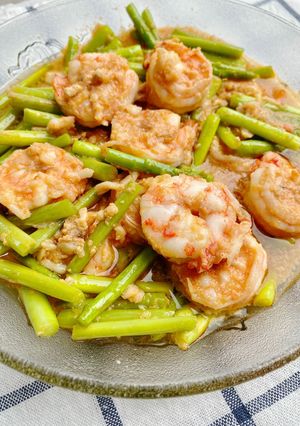 รูปของ หน่อไม้ฝรั่งผัดกุ้ง / Stir fried asparagus with shrimps