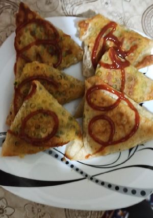 عکسی از دستور سمبوسه خانگی🌮🌮🥪