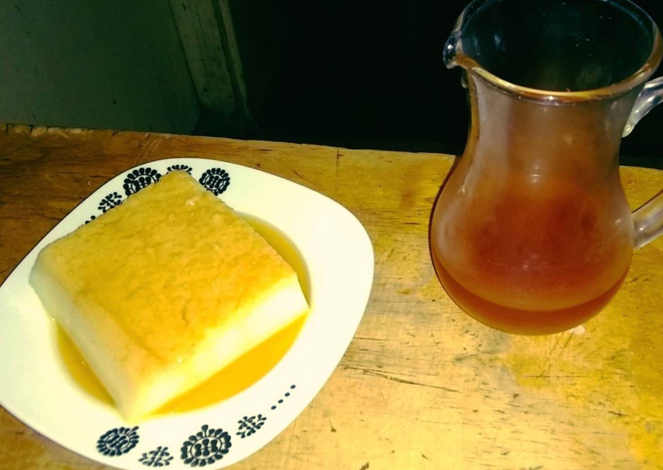 Sémola con salsa de miel y caramelo