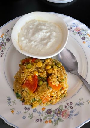 मिलेट/ सब्ज़ी का वन पोट मील रेसिपी मुख्य फोटो