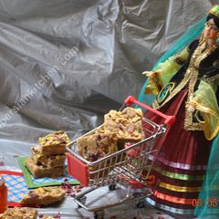 A picture of Besan/Chickpeas Halwa حلوا نخودچی/برشتوک.