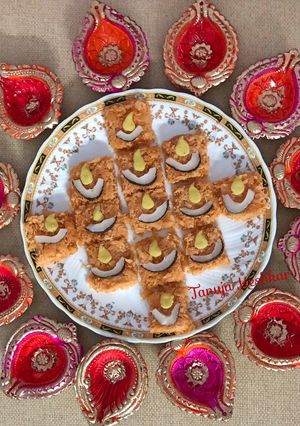 A picture of Kasaria coconut Burfi.