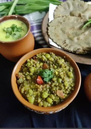 A picture of Moong bajara khichdi.