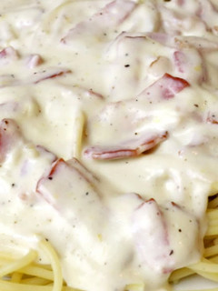 Una foto de Espaguetis carbonara