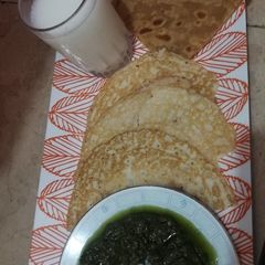 A picture of Sarso ka saag.
