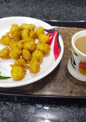 मिक्स दाल पकोडा (mix dal pakoda recipe in marathi) रेसिपी चे मुख्य फोटो 