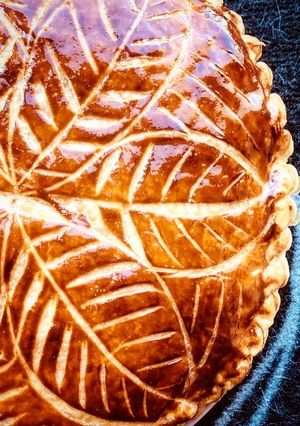 Une photo de Galette à la frangipane et framboises