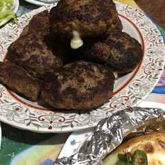 برجر بحشوه الموتزاريلا-レシピのメイン写真