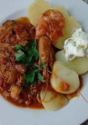 Una foto de Cazuela de Mariscos