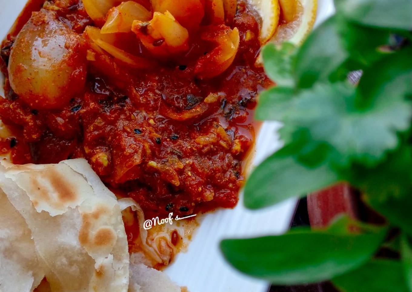 Indian Onion Curry (Pyaz Ki Sabzi)