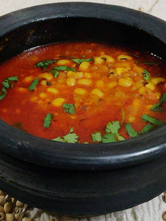 ચોળા નું ઘાટા રસાદાર શાક (Chola Ghatta Rasadar Shak Recipe In Gu રેસીપી મુખ્ય ફોટો