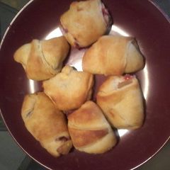 A picture of Cheesecake Crescents.