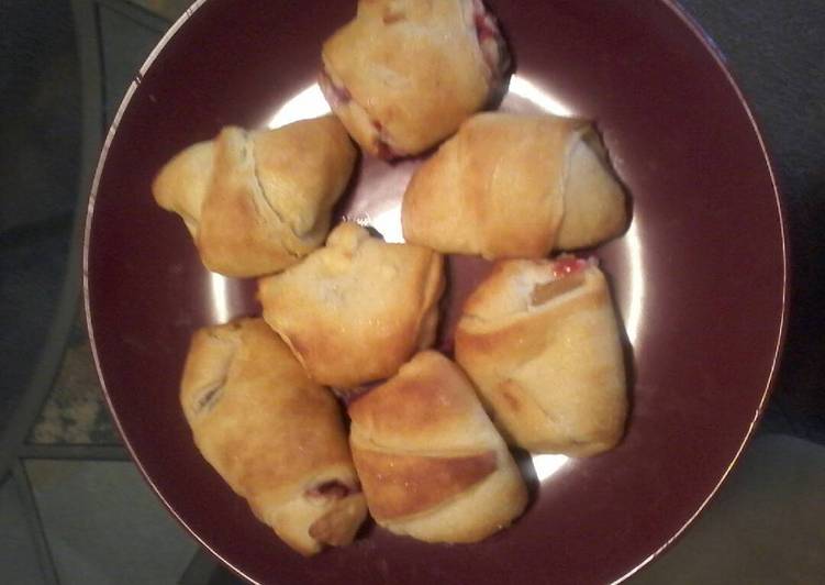 Simple Way to Prepare Super Quick Homemade Cheesecake Crescents