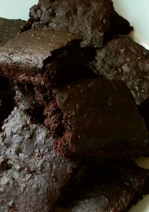 A picture of Vickys Fudgy Sweet Potato Brownies, GF DF EF SF NF.