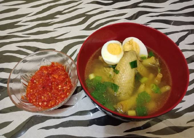 Soto Ayam Ceker Khas Lamongan